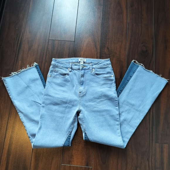 Forever 21 Flare Jeans with raw hem, Women Size 25 - Picture 16 of 16